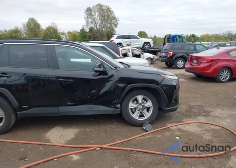 2024 Toyota Rav4 Hybrid Xle z USA, uszkodzony, nr VIN 4T3RWRFVXRU160568